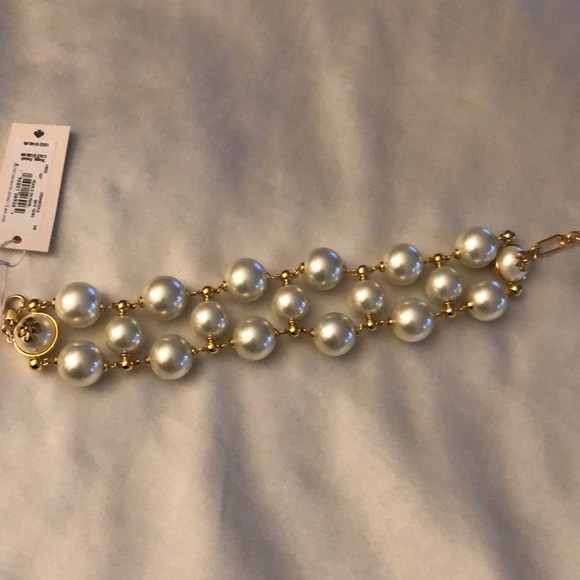 Kate Spade Gold Tone Pearls On Pearl Chunky Bracelet Spade Flower Motif NWT - Picture 6 of 13